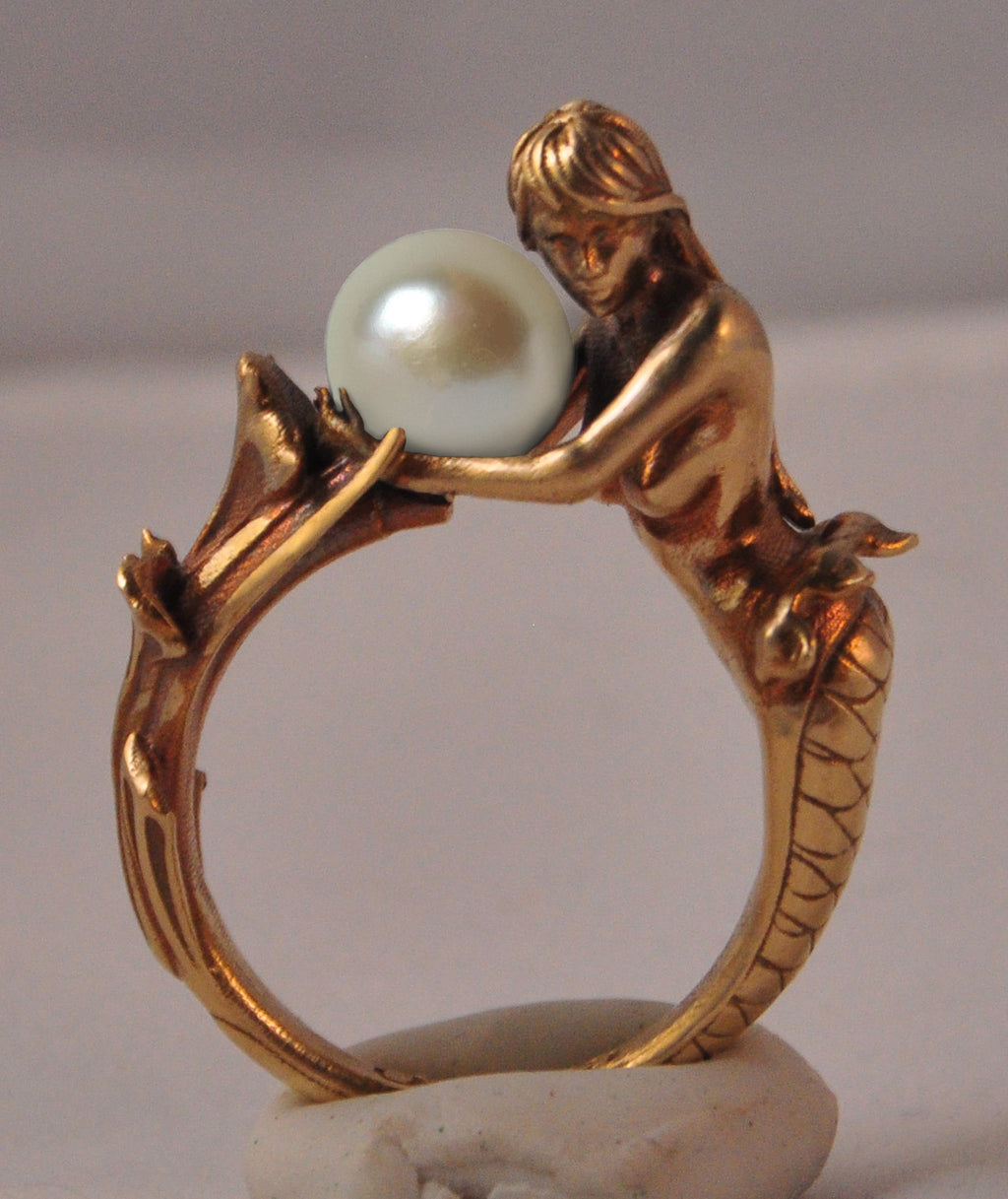 White Pearl Mermaid Ring